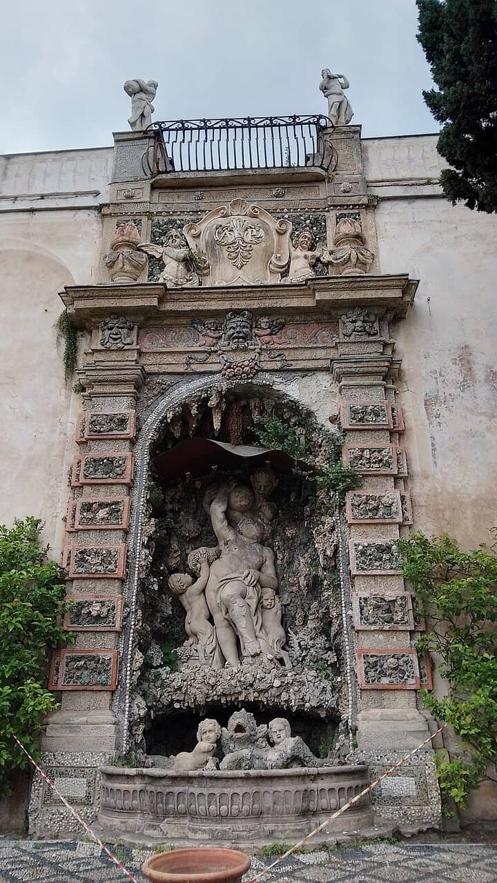 Grand Frescoed Rooms