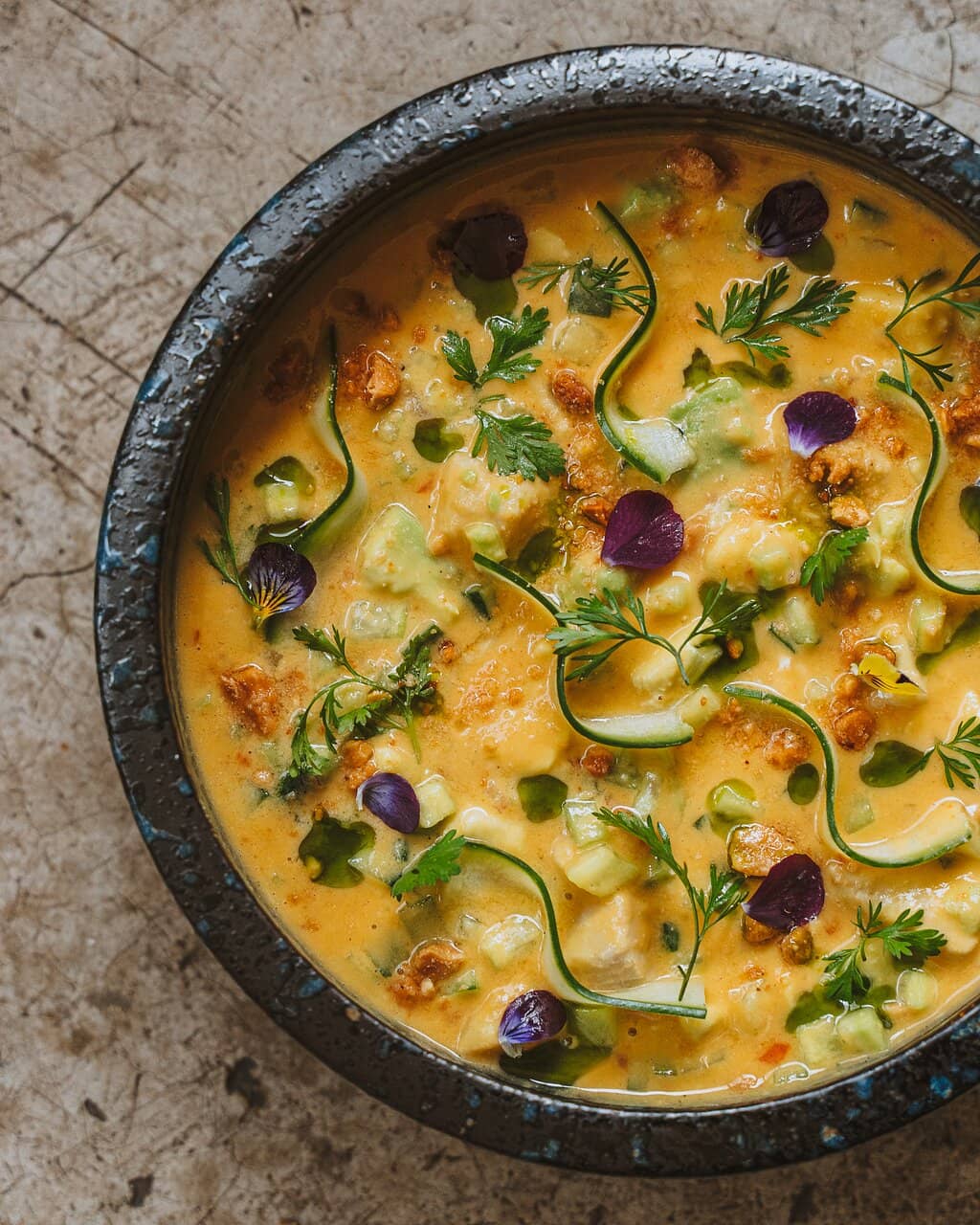 Artistic Ambiance and Decor