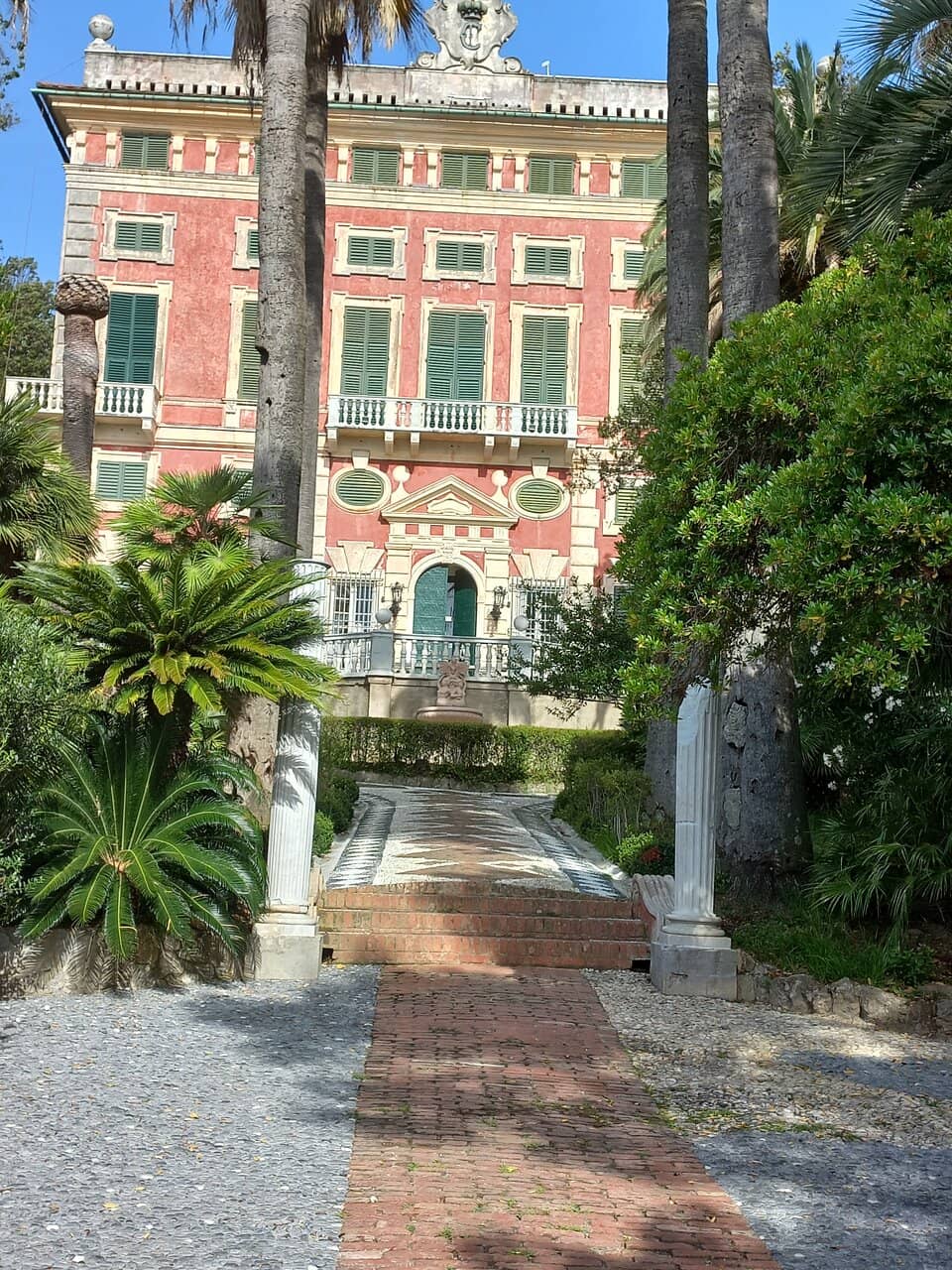 Romantic Grotto