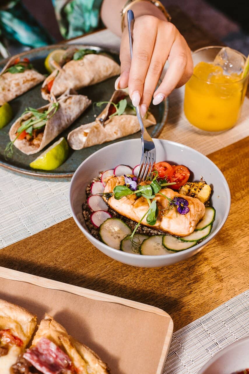 Delicious Cocktails & Fresh Cuisine