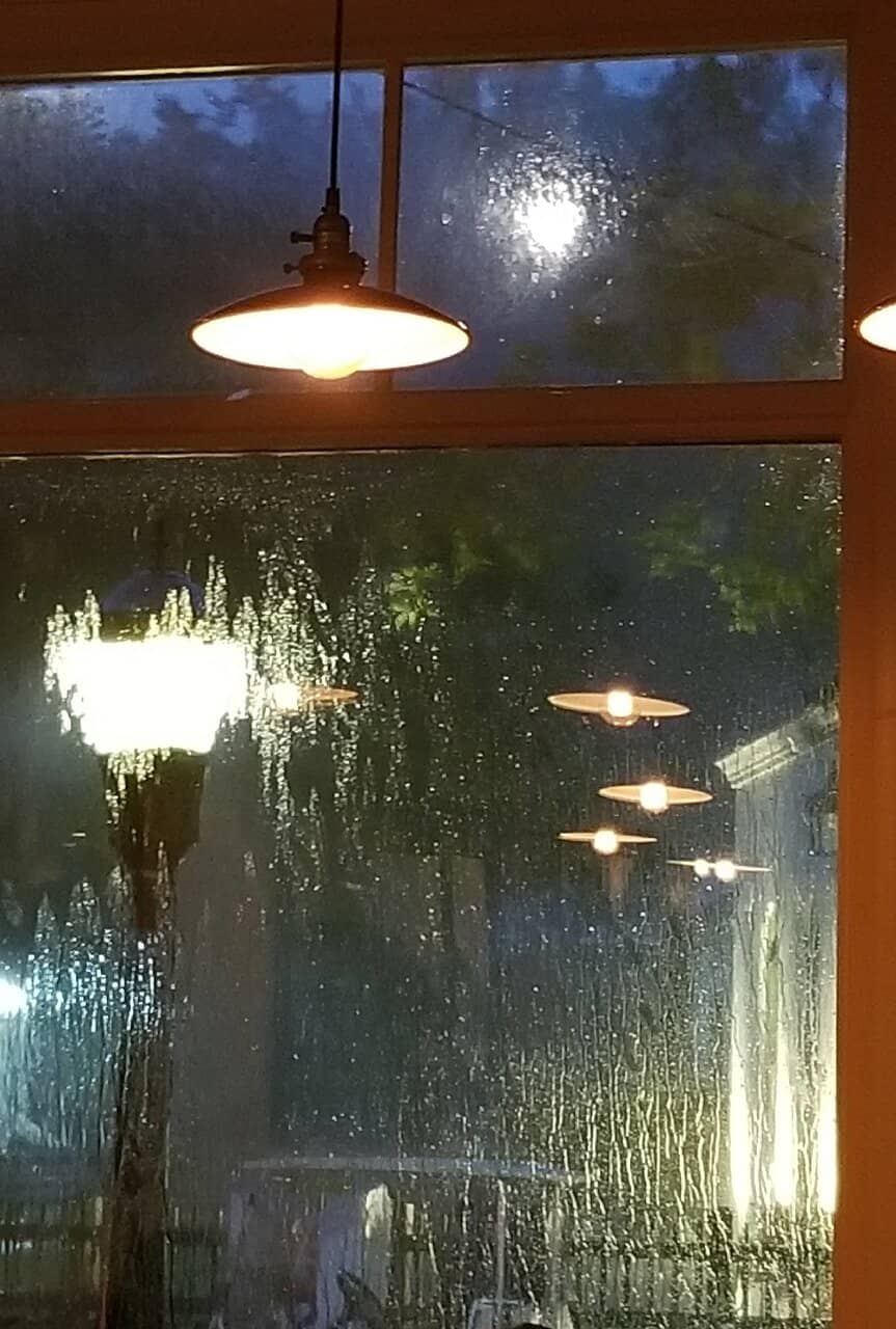 Intimate Ambiance and Gourmet Daily Menu