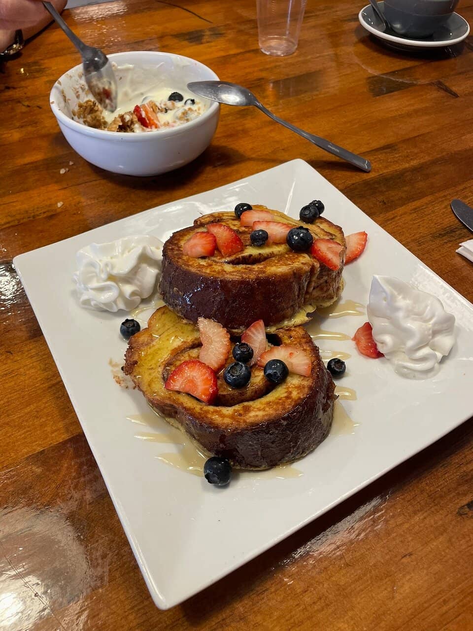 Amazing Granola Parfait