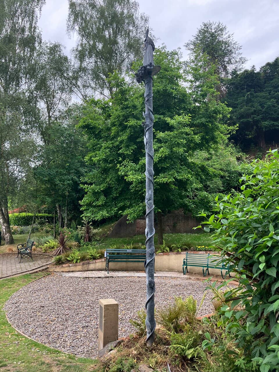 Artistic Bird Sculptures