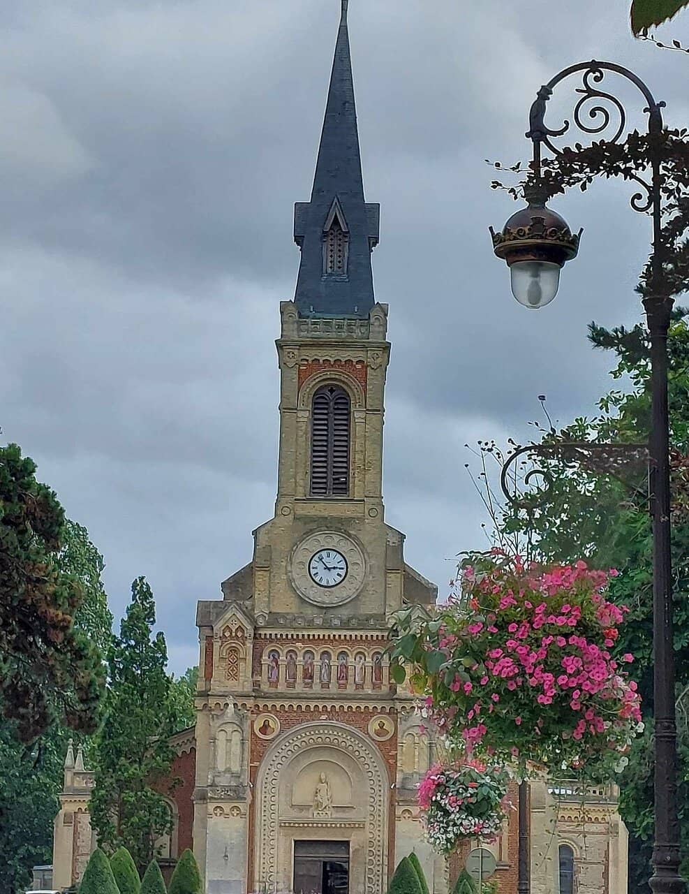 Murals and Paintings