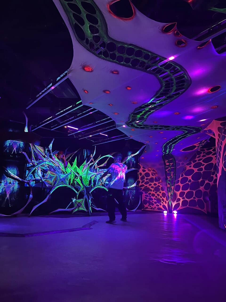 Unique Osaka Underground Scene