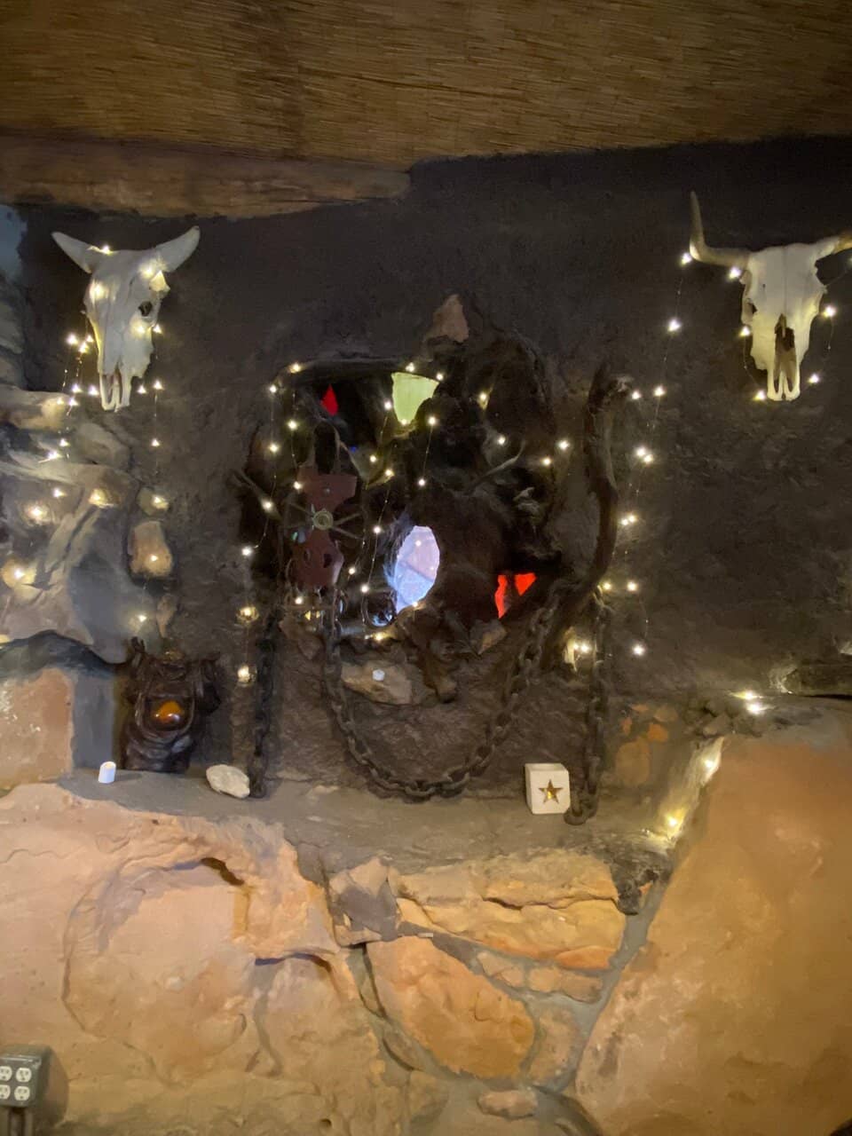 Unique Semi-Subterranean Ambiance