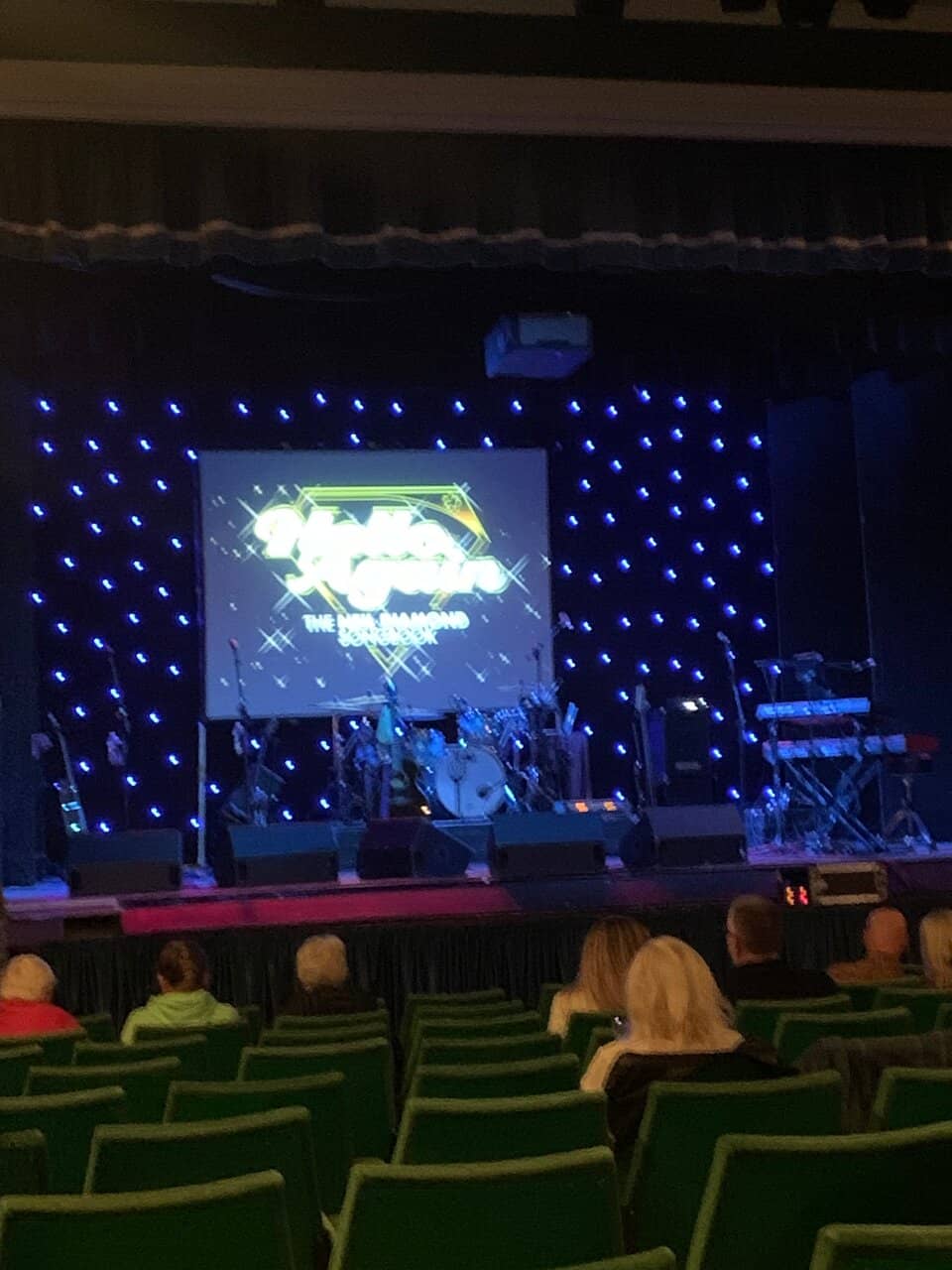 Live Music & Performances