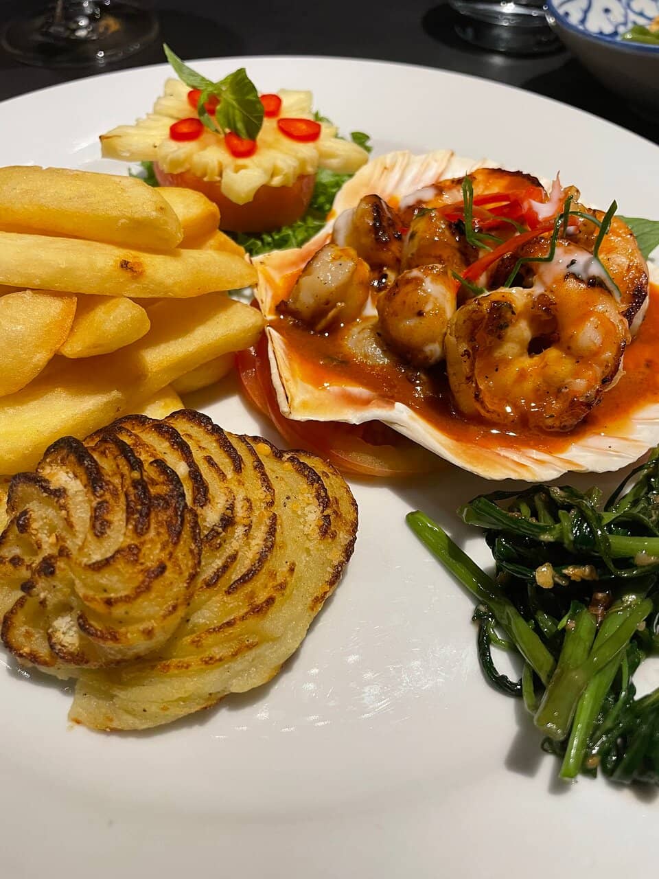 Romantic Ambiance with Live Music