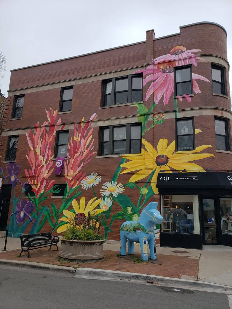 Andersonville Galleria