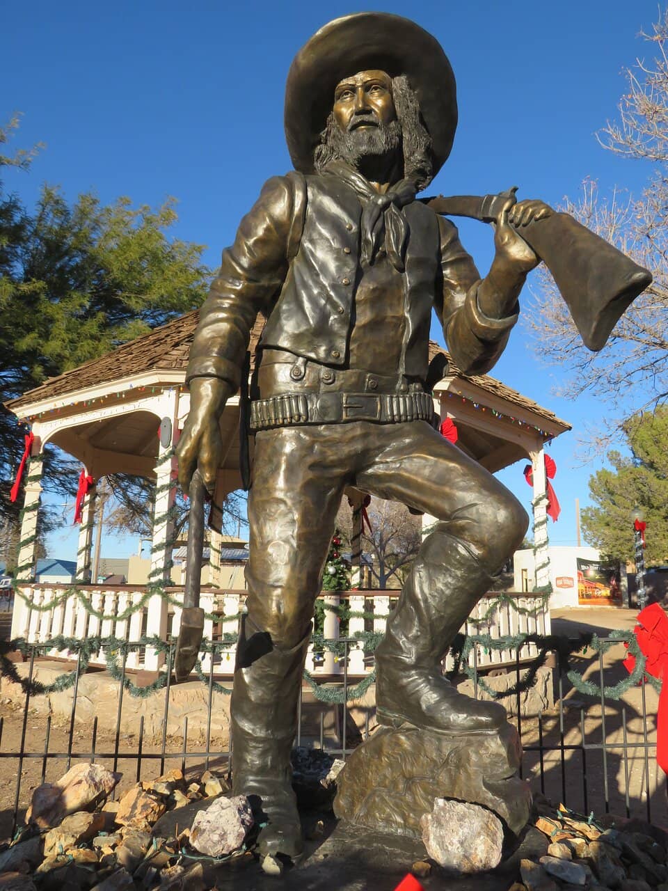 Edward Schieffelin Statue