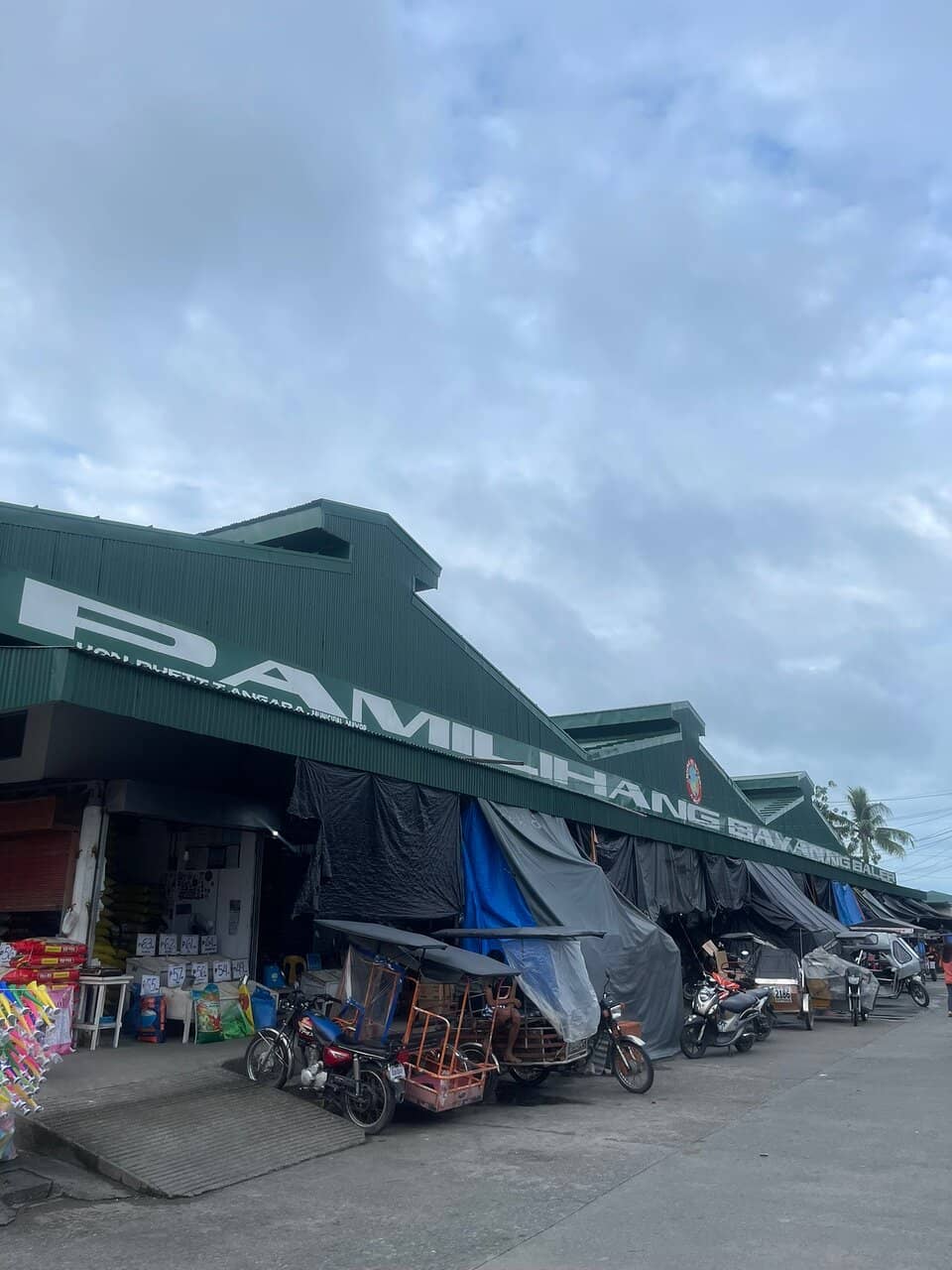 Vibrant Produce Stalls