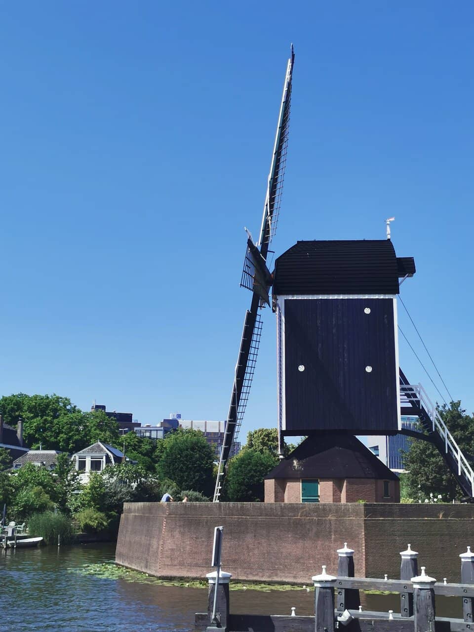 Picturesque Canal Setting