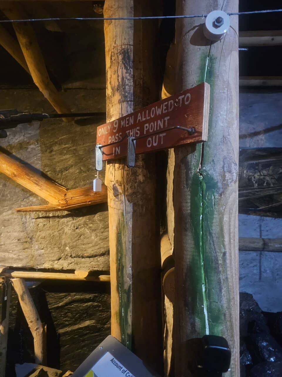 Gift Shop & Local Crafts