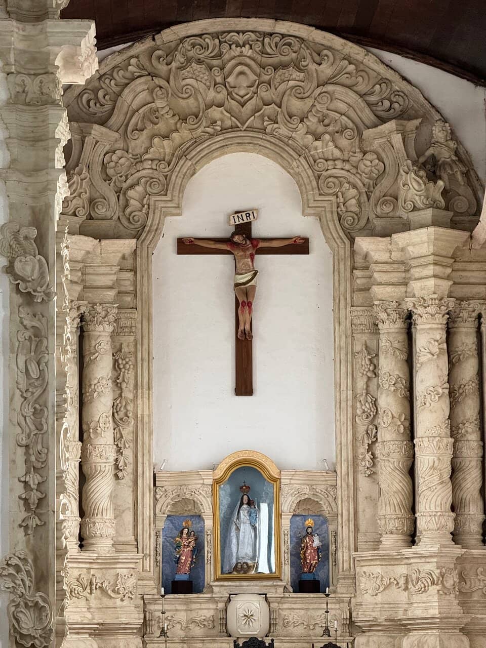 Panoramic Hilltop Views