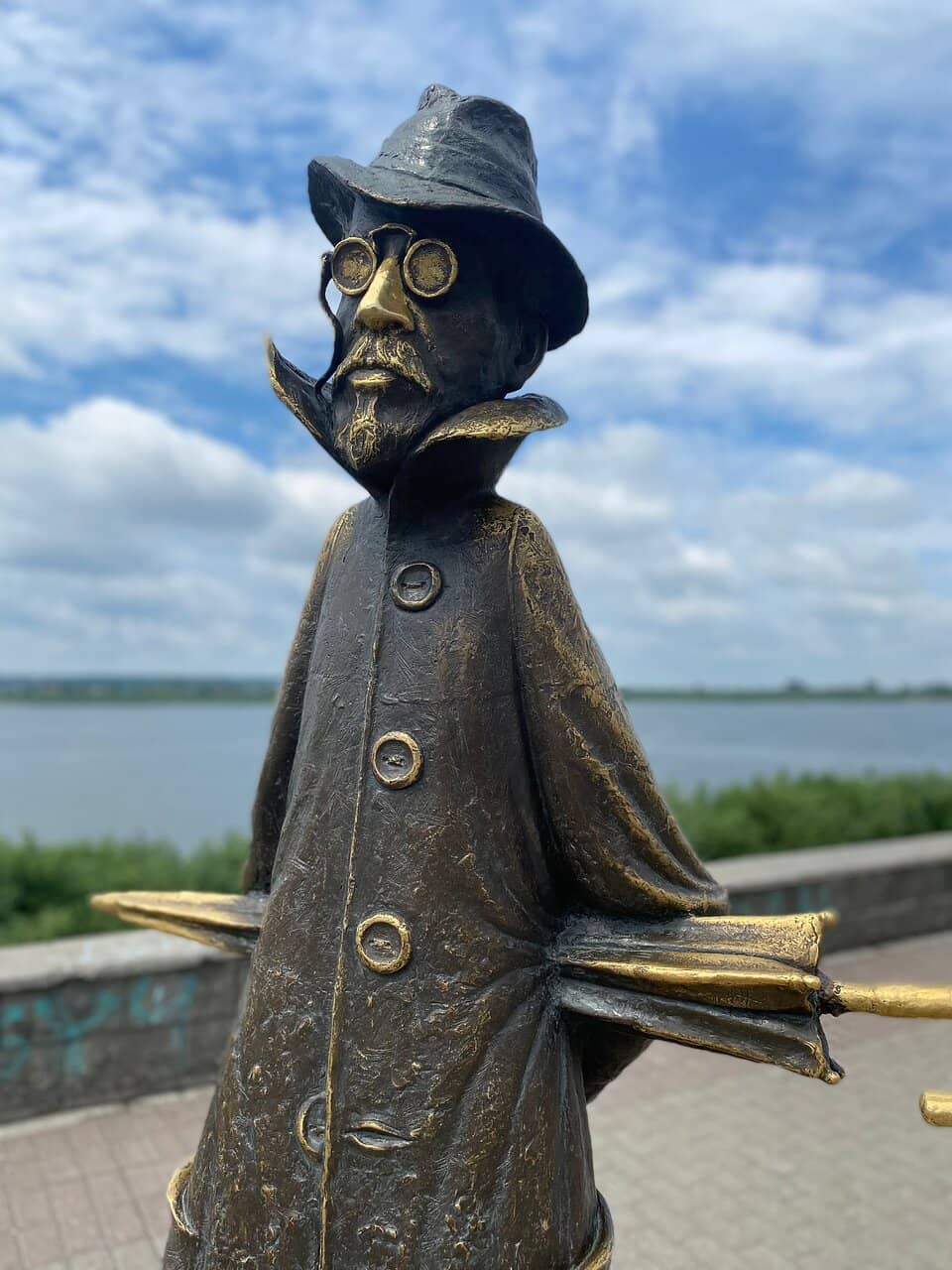 Riverside Promenade