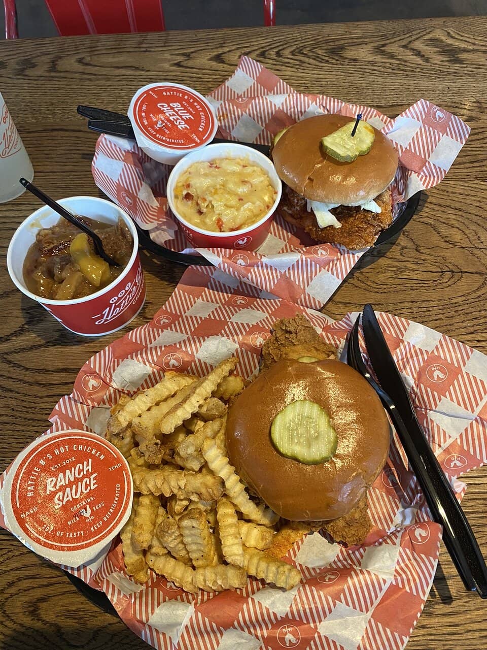 Vibrant & Casual Atmosphere