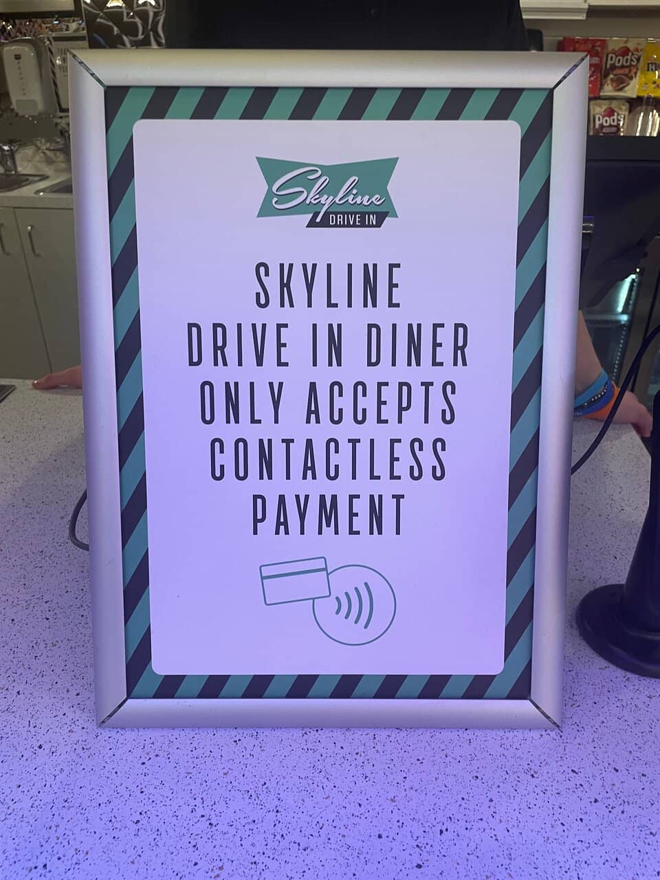 60s-Style Diner
