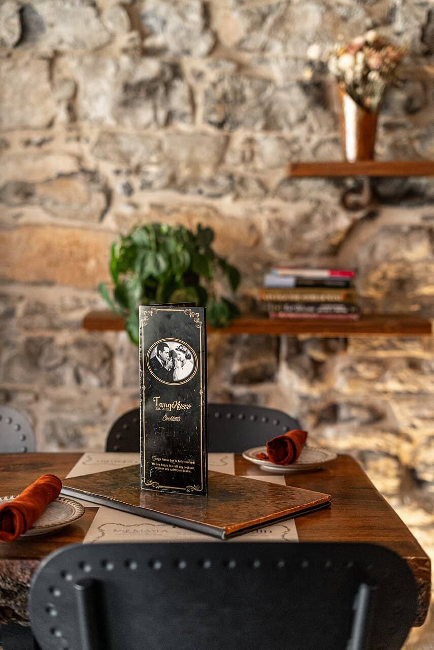 Romantic & Cozy Ambiance