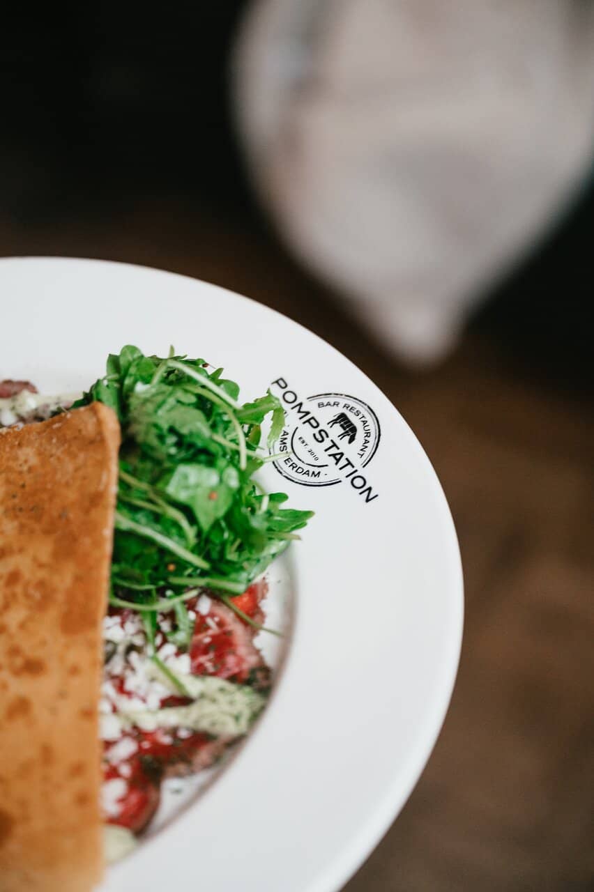 Lively Ambiance with Live Music