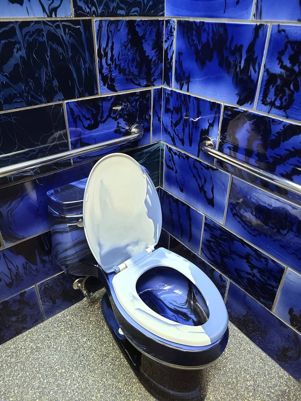 Visible Storage Galleries