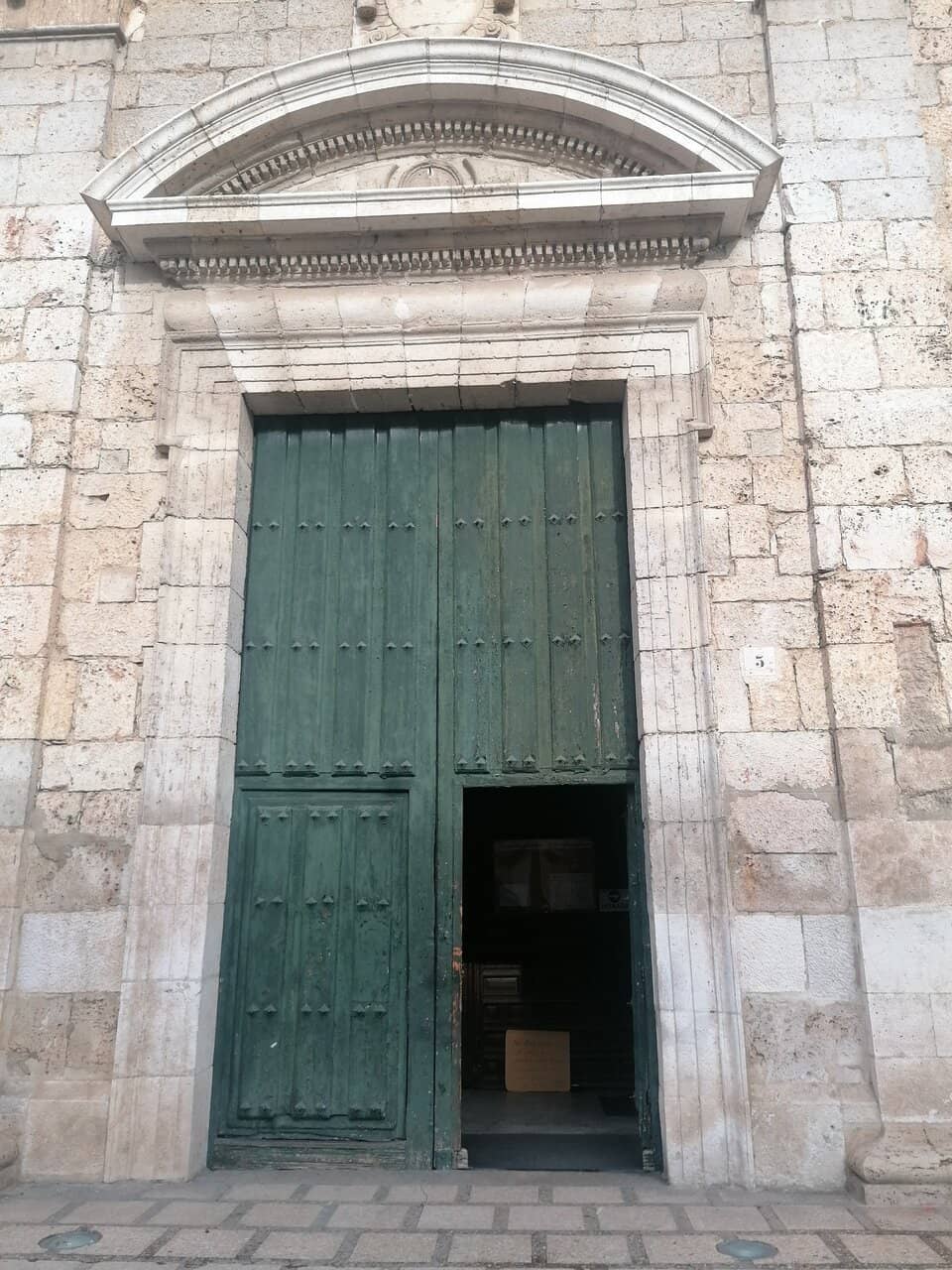 Vertical photo