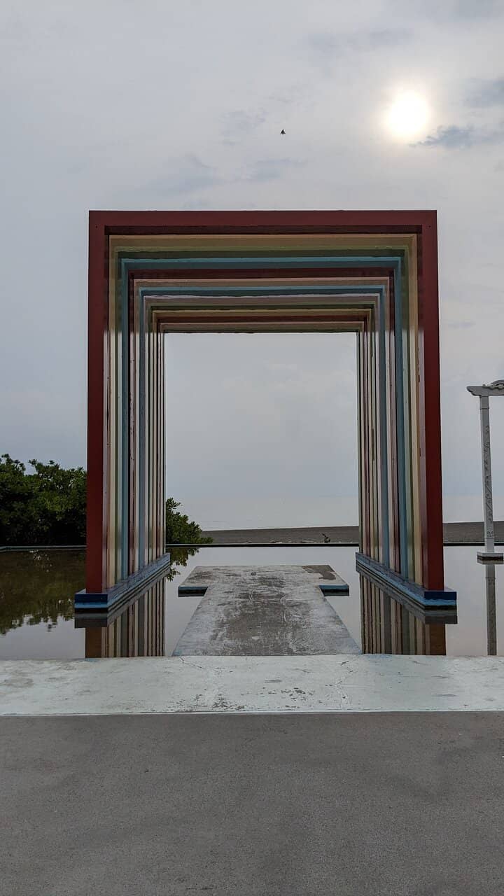 The Iconic Rainbow Structure