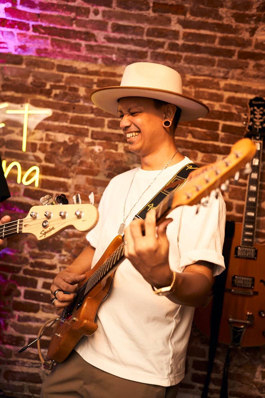 Live Music & Comedy Nights