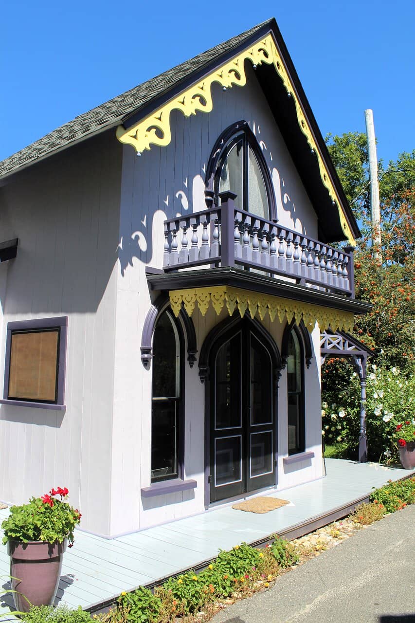 Themed Cottages