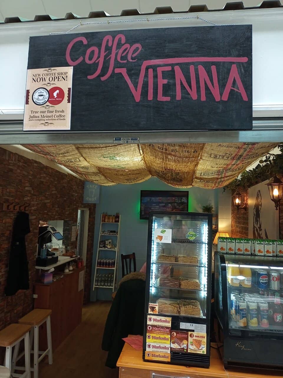 Local Eateries & Cafes