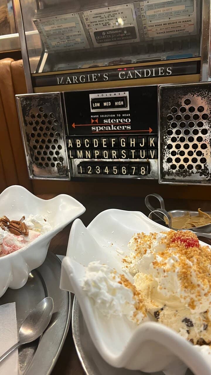 Generous Sundaes in Seashell Dishes