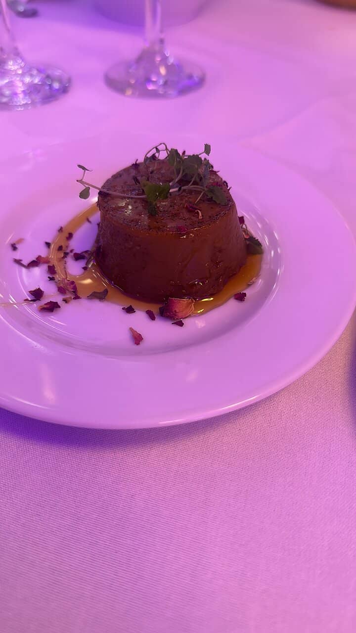 Queen Elizabeth II Stand