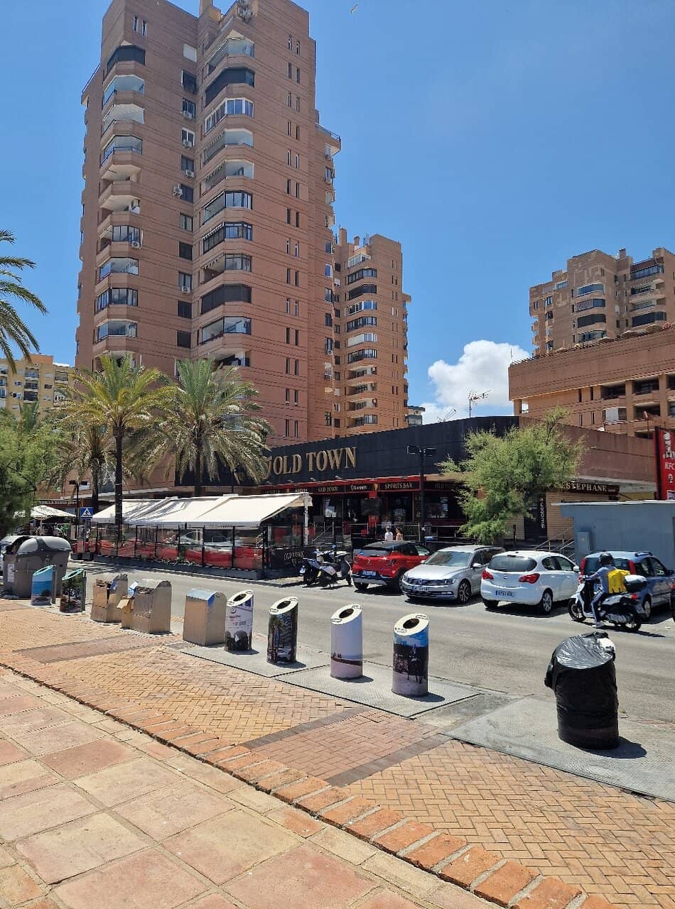 Boutiques and Shops