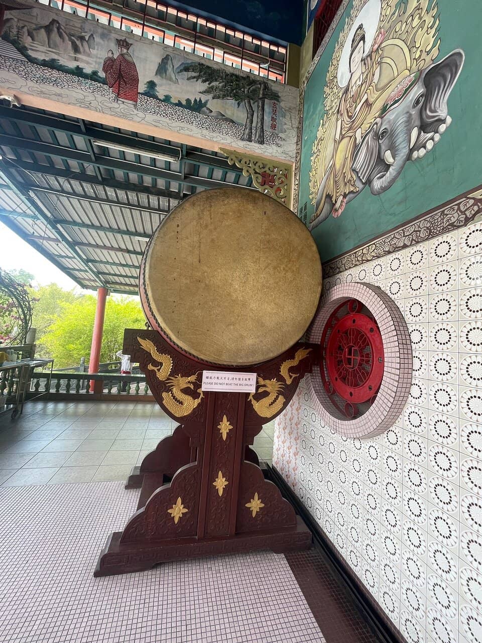 Intricate Wall Details