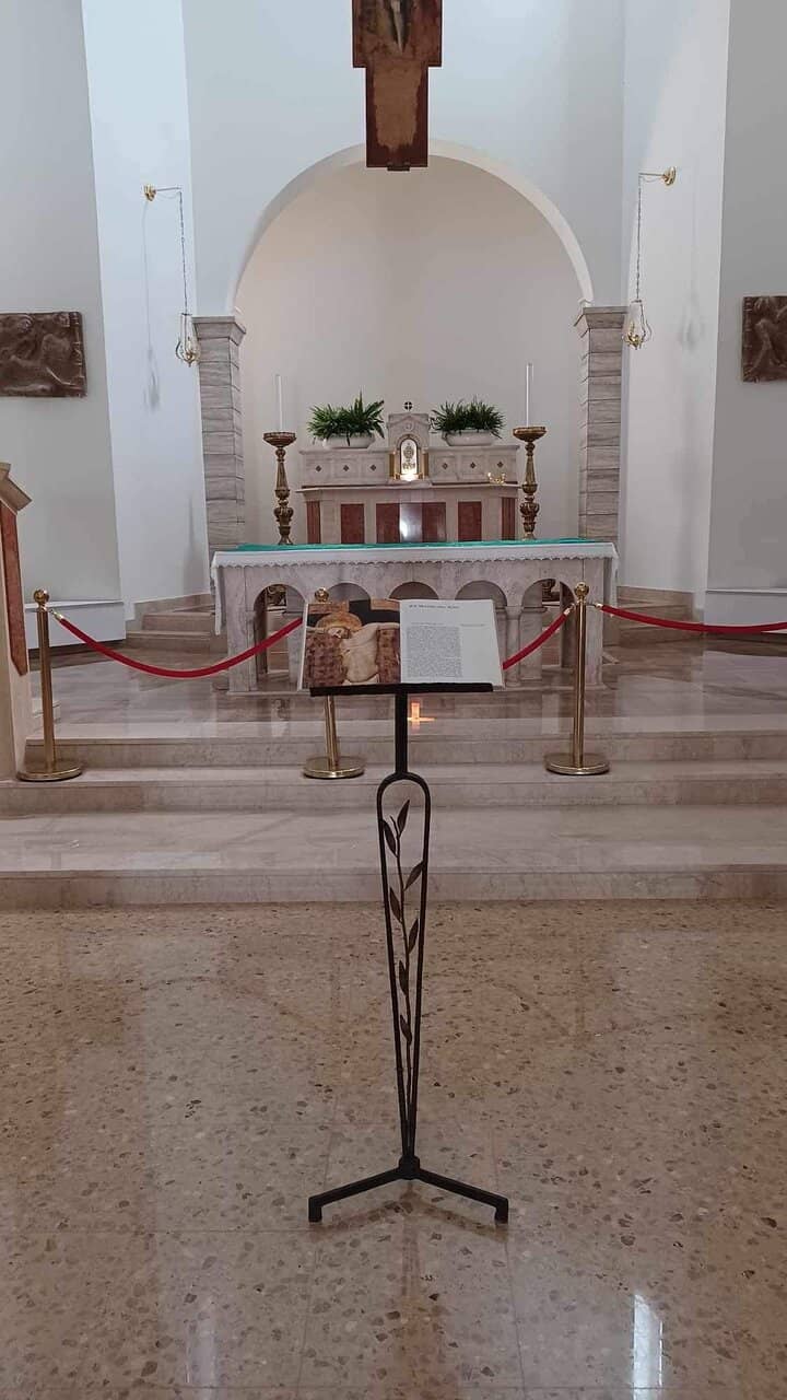 Interior Naves and Arches