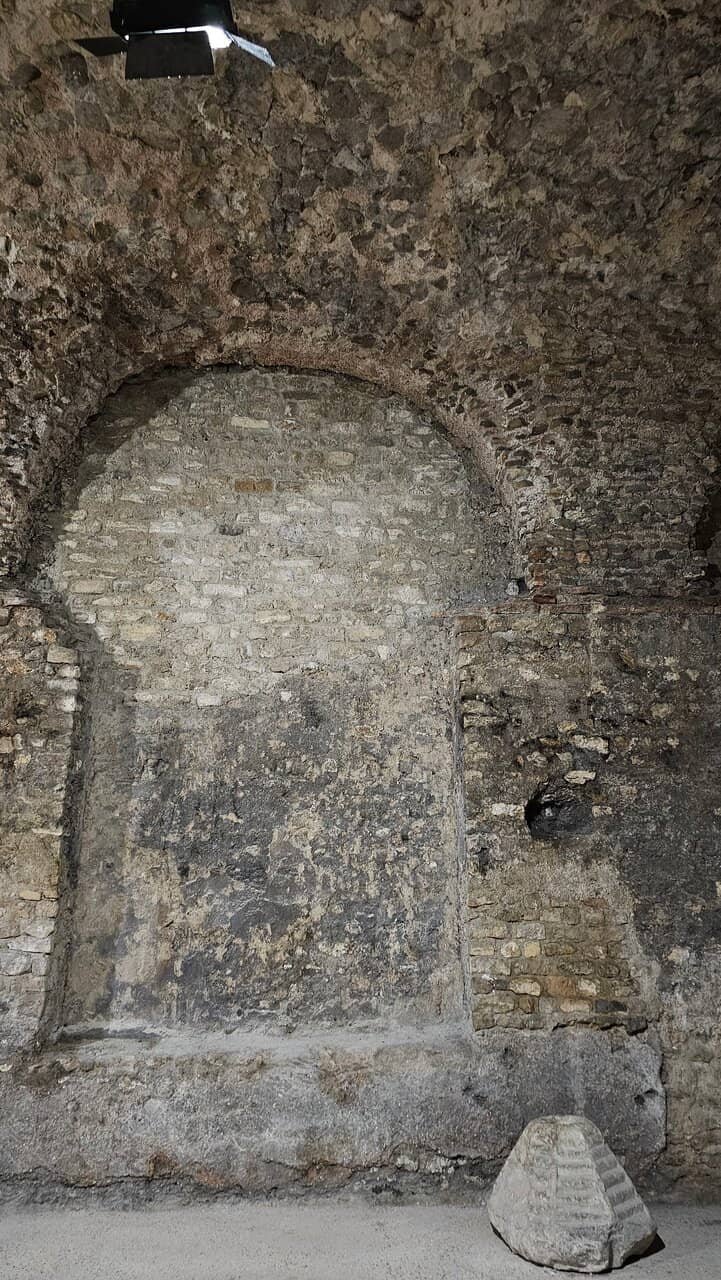Vertical photo