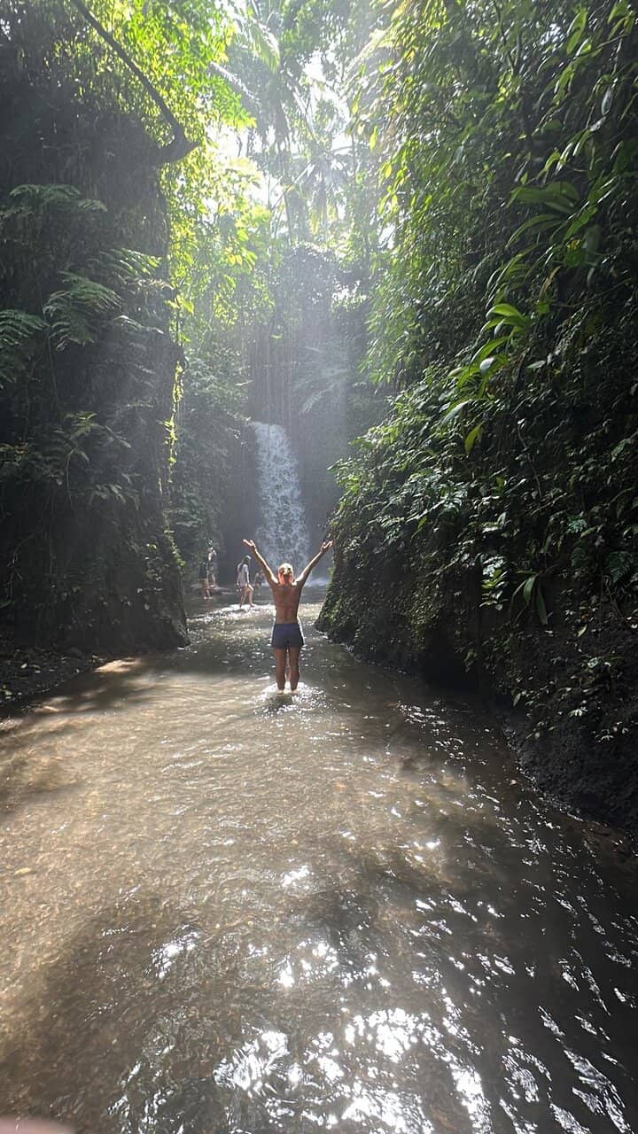 Local Cafe & Relaxation