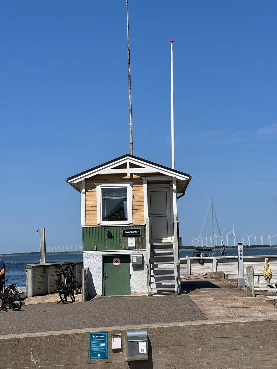 Guest Harbour Charm