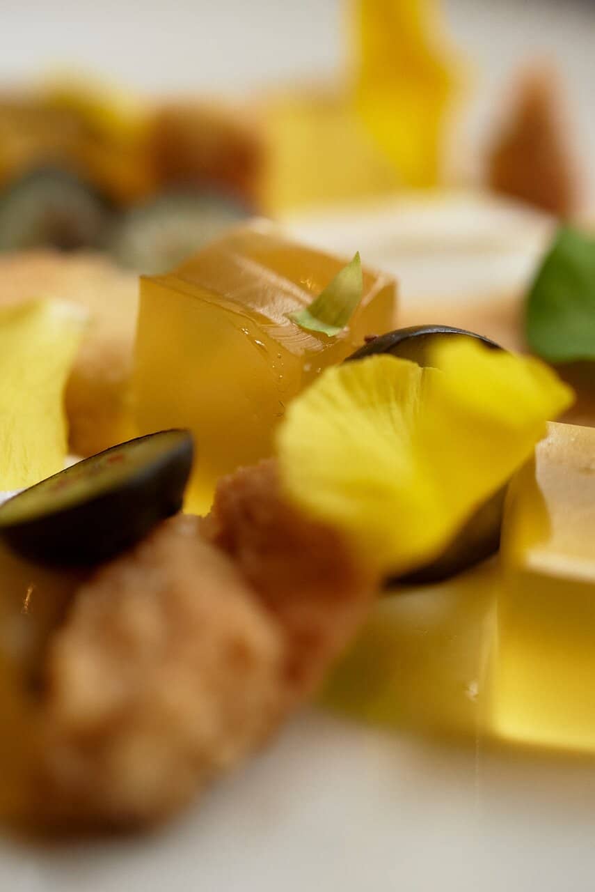 Intimate & Cozy Ambiance