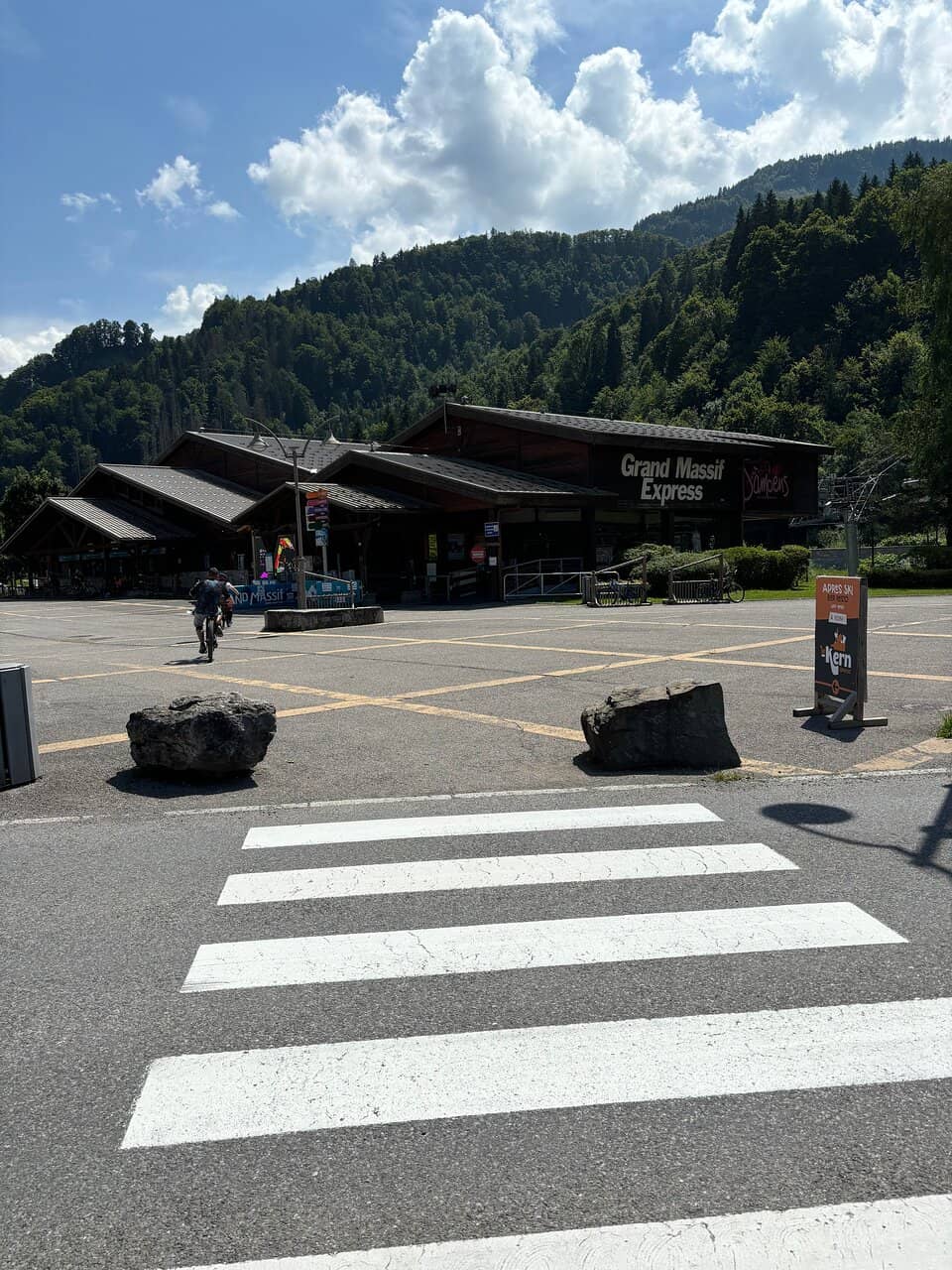 Charming Samoëns Village