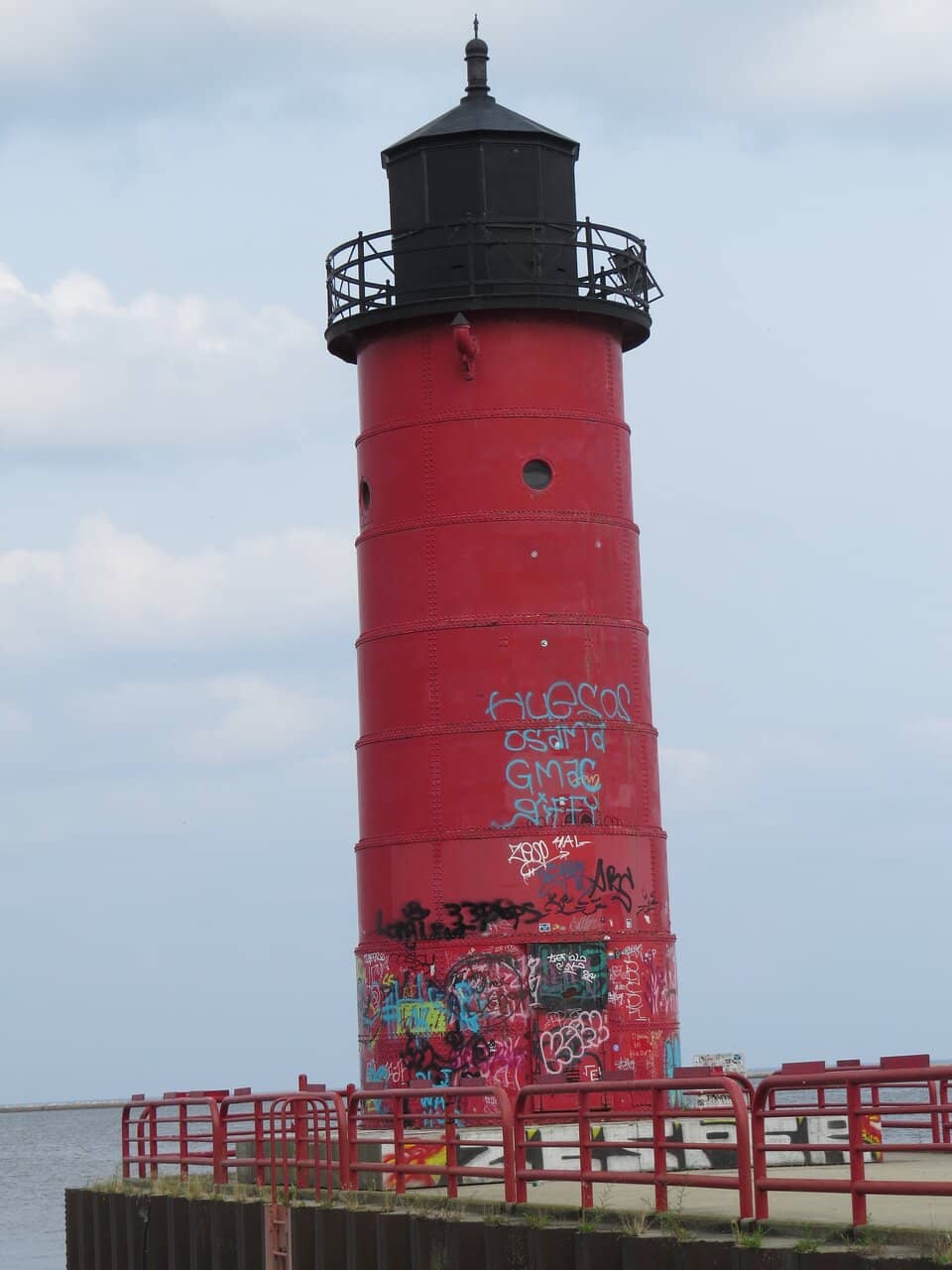 Milwaukee Pierhead Light