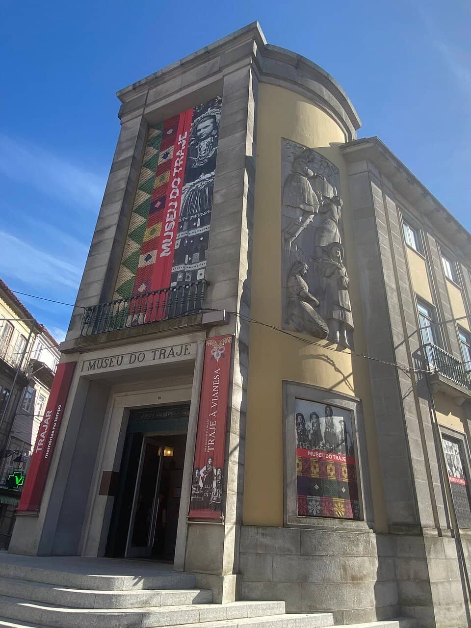 Regional Textiles and Accessories