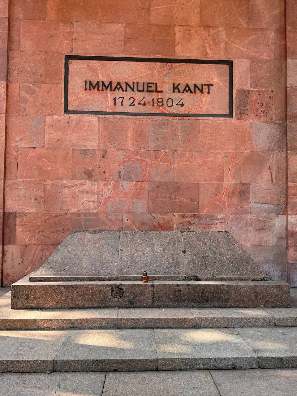 Immanuel Kant's Cenotaph