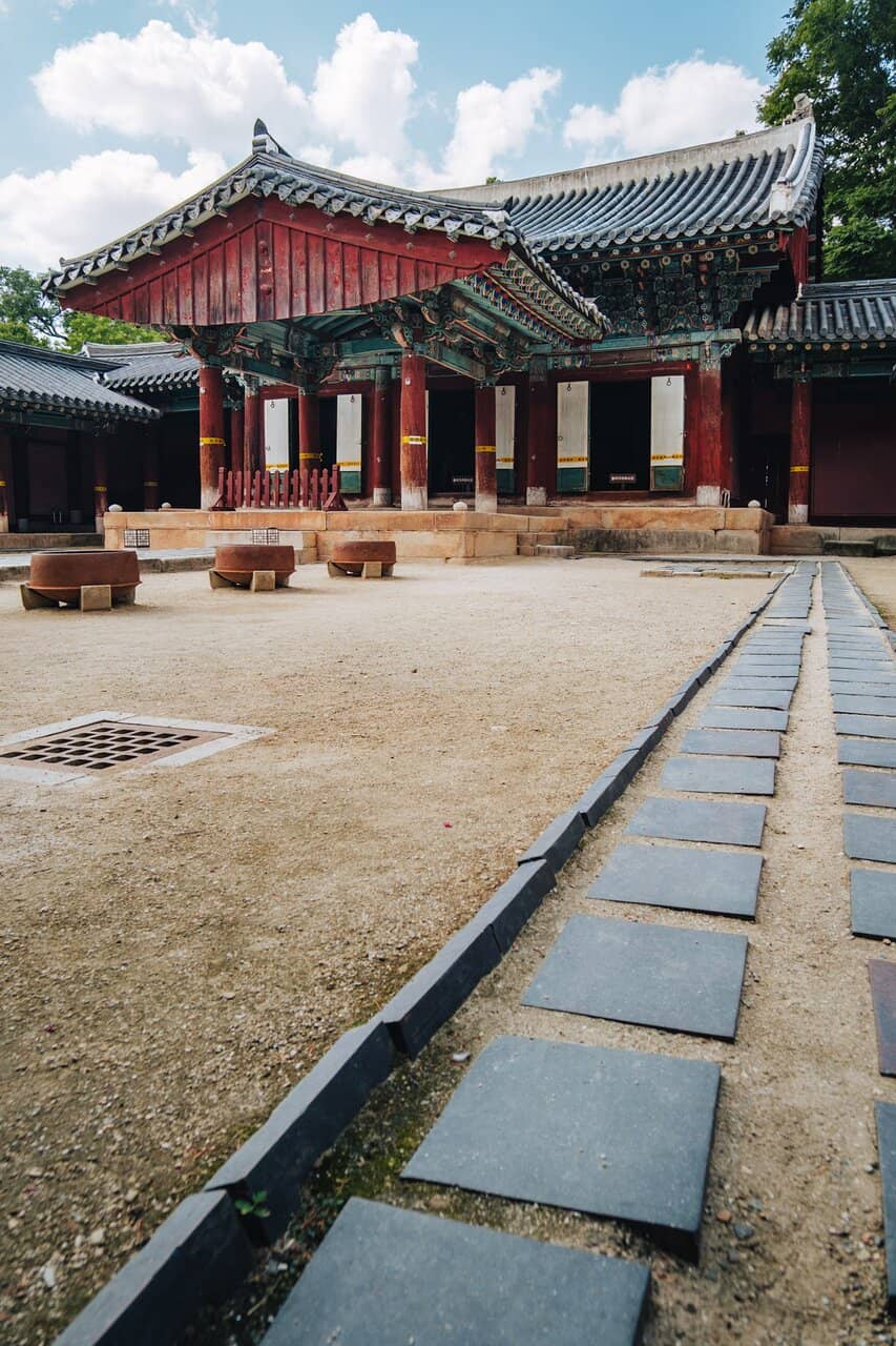Hanok Village Ambiance