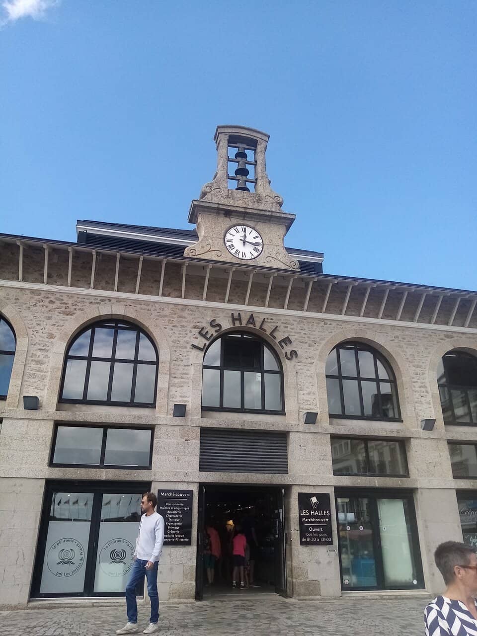 Artisan Breads & Pastries