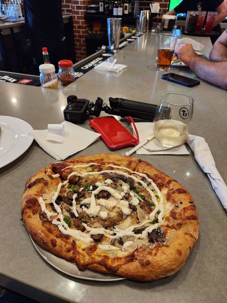 Vibrant & Artsy Atmosphere