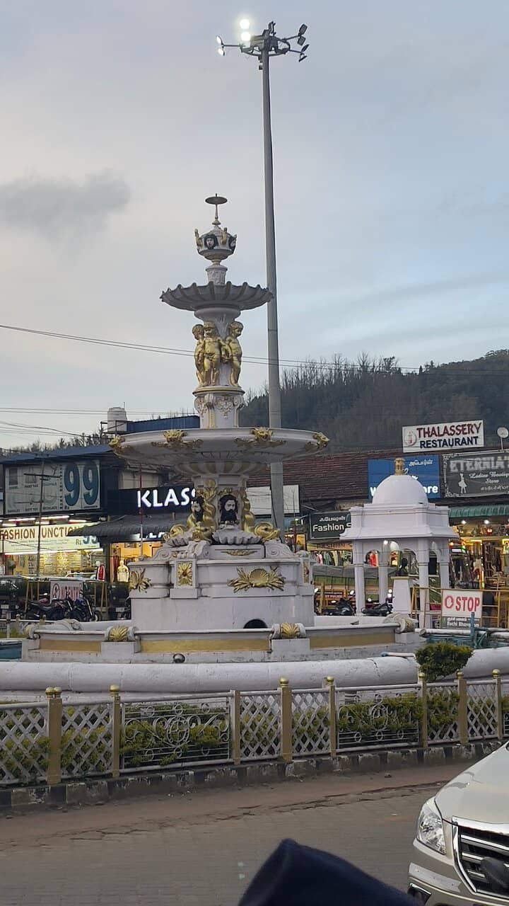 Gilded Tiers & Cherubs