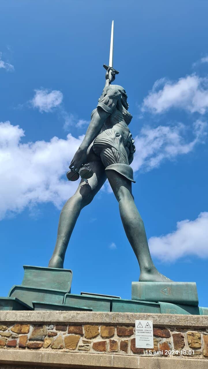 Symbolism of Justice and Truth