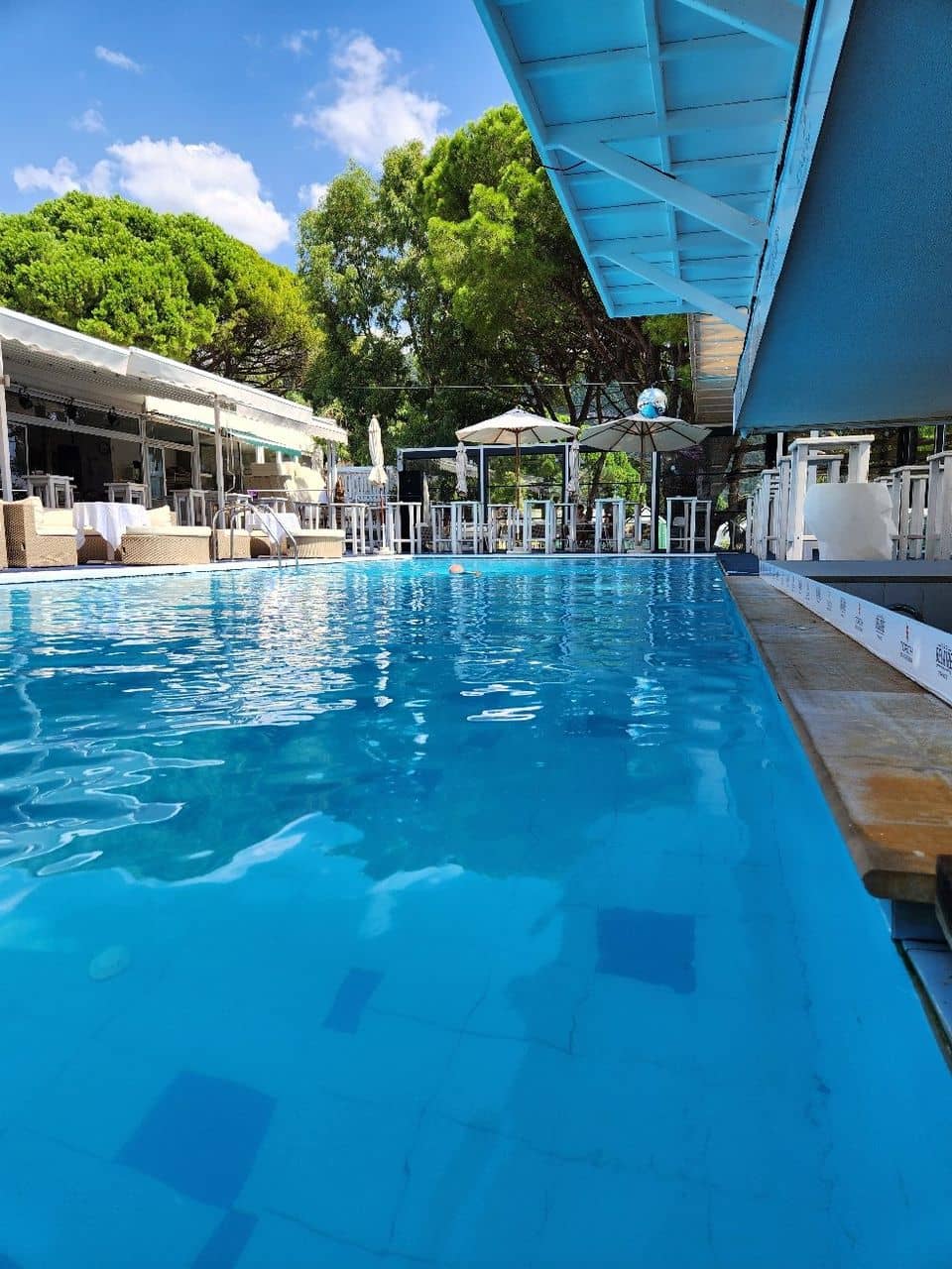 Prime Beachfront Location