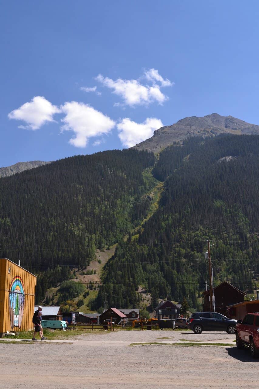 Ice Lake and Island Lake Trail