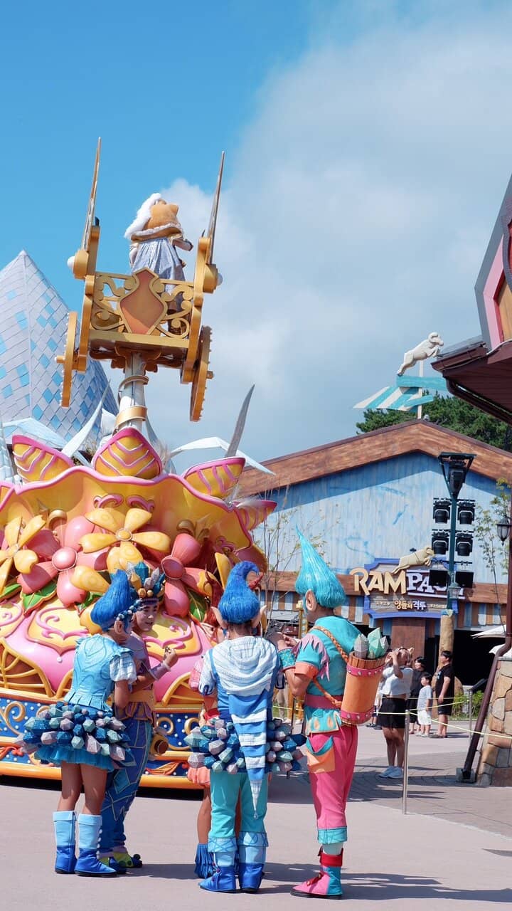 Rollercoaster Dining Experience